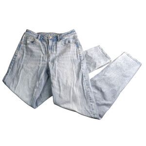 American Eagle Mom Jeans Light Wash High Rise No Holes School Work 2 Long